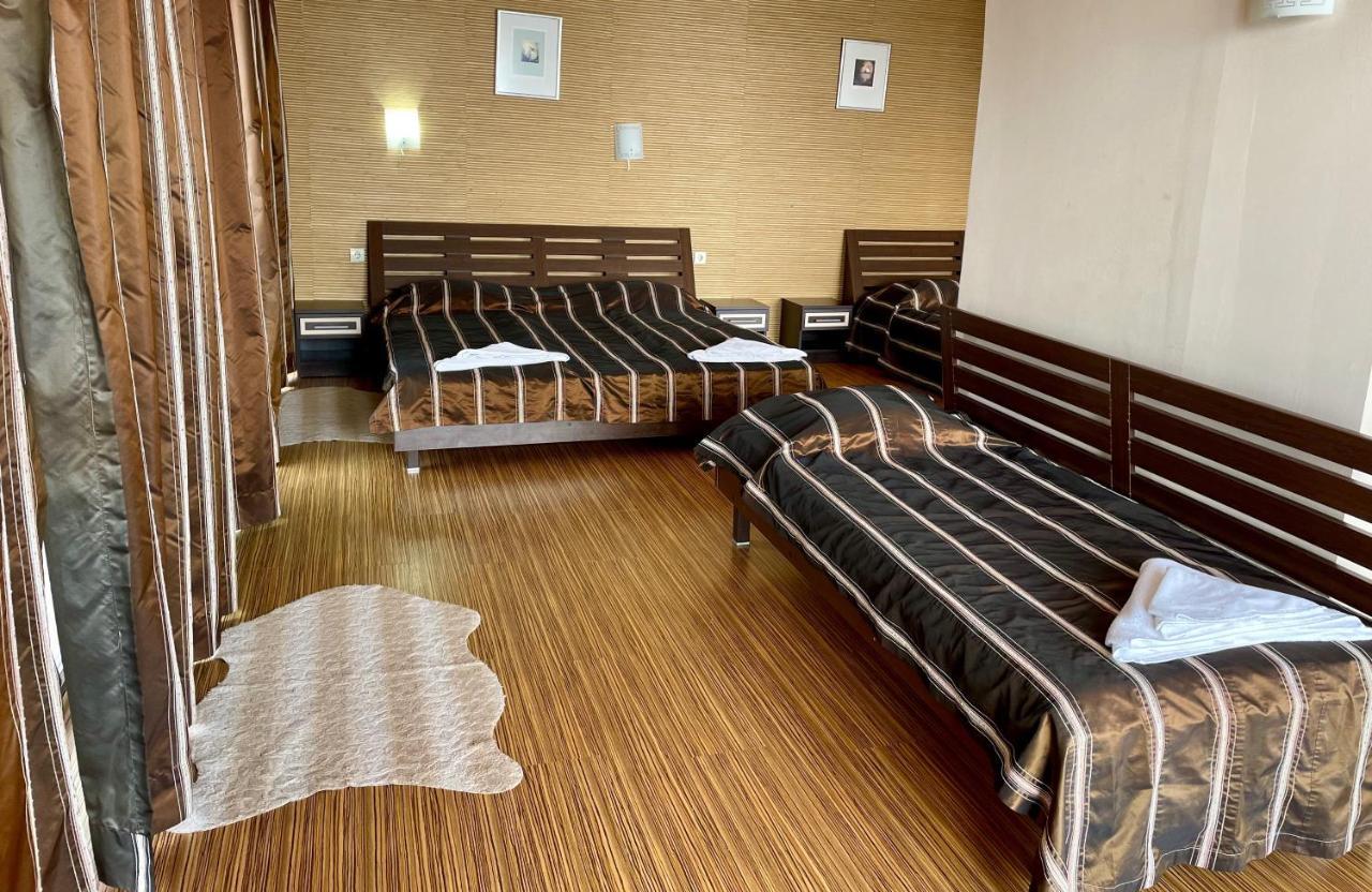 At The American'S Hotel Pomorie Exterior photo