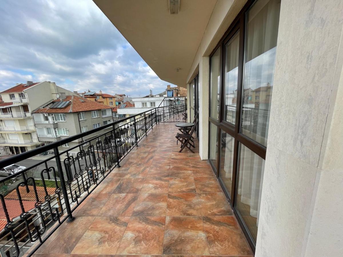 At The American'S Hotel Pomorie Exterior photo