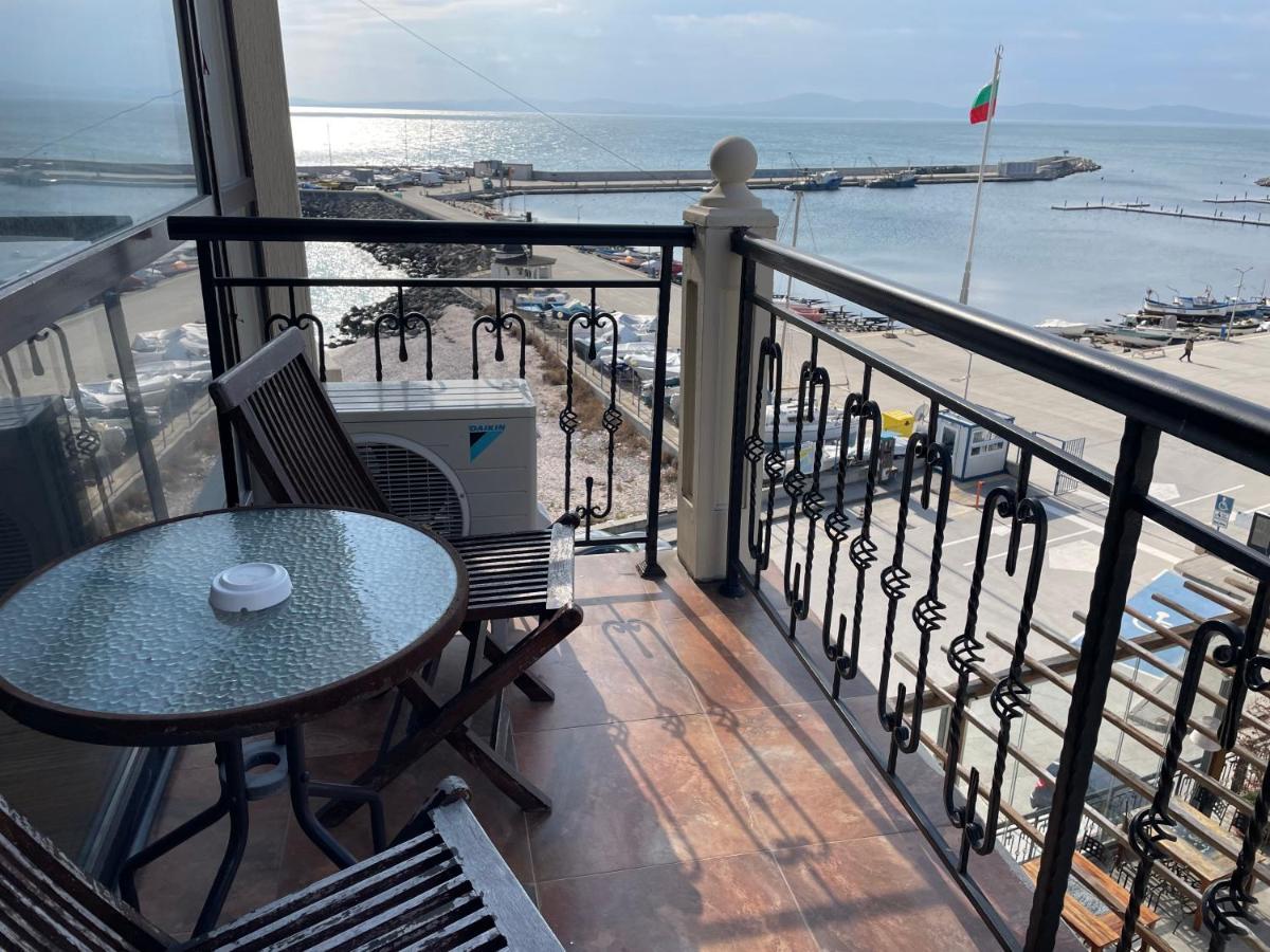 At The American'S Hotel Pomorie Exterior photo