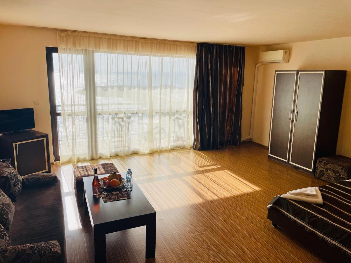 At The American'S Hotel Pomorie Exterior photo