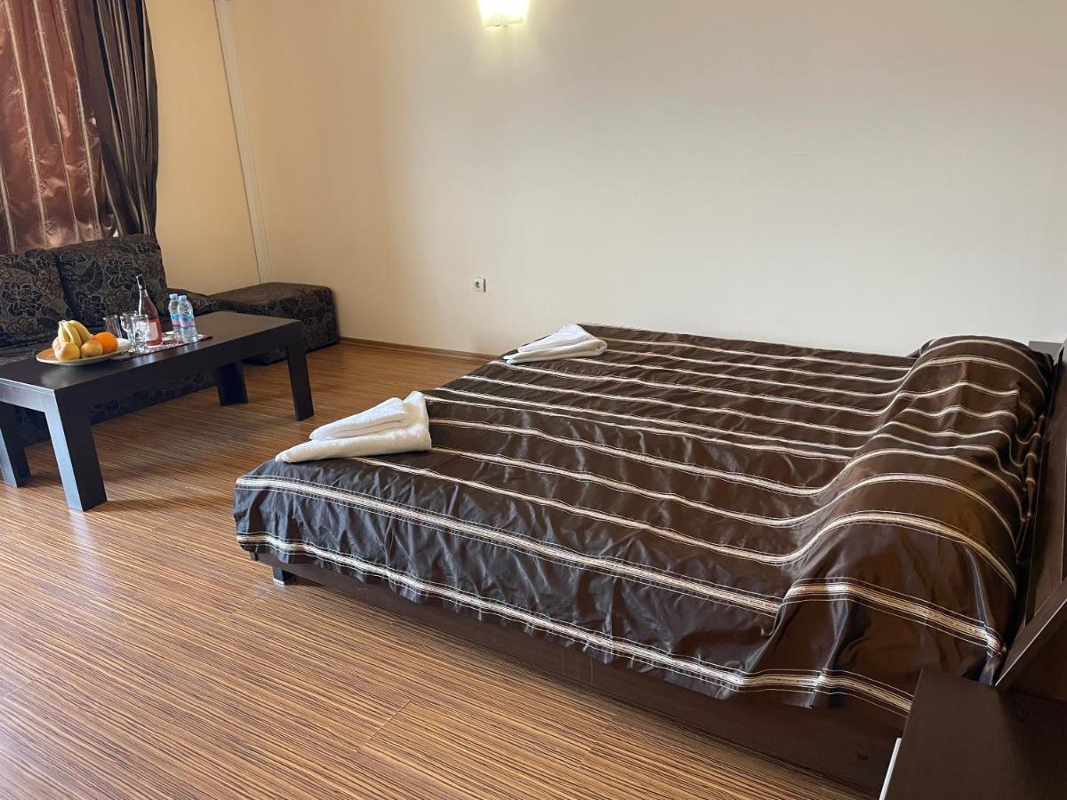 At The American'S Hotel Pomorie Exterior photo