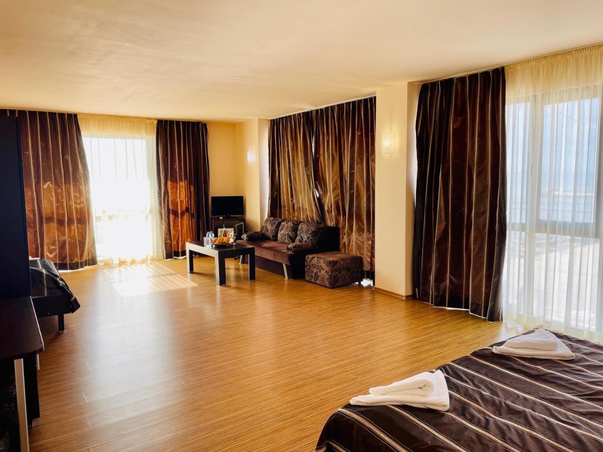 At The American'S Hotel Pomorie Exterior photo